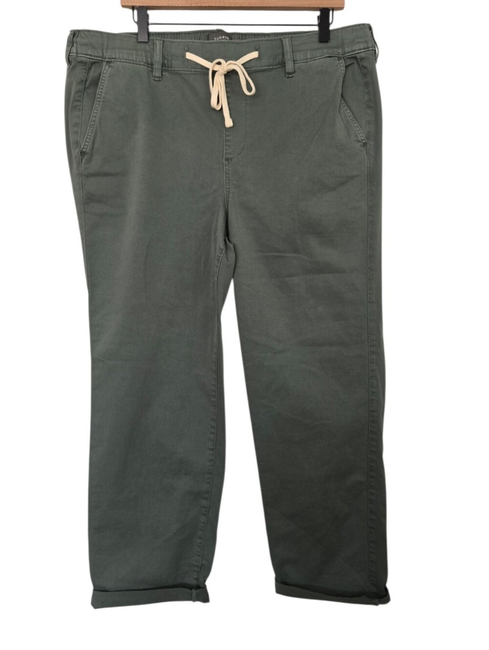 💚✨ Torrid Olive Green Drawstring Utility Pants Size 2✨💚 - Picture 2 of 6